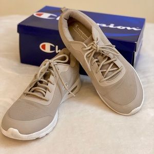 Champion nude/cream sneakers 👟